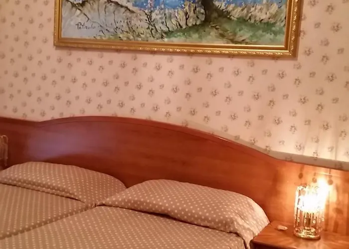 Minu' Alojamento de Acomodação e Pequeno-almoço Paravati