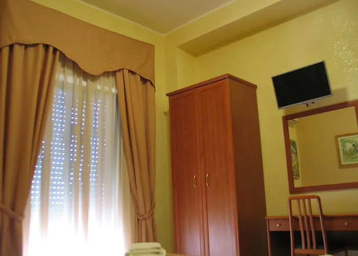 לינה וארוחת בוקר Minu'